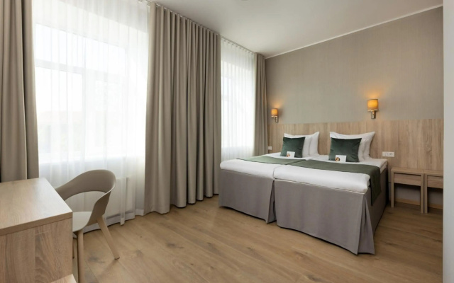 Kreutzwald Hotel Таллин