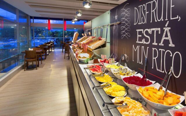 ibis Medellin