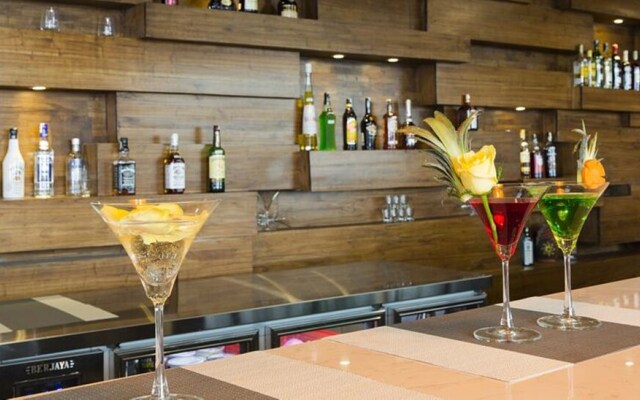 Handy Holiday Nha Trang Beach Apartment