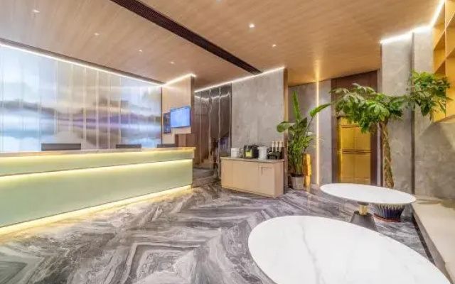 Shoulvrujia Superior Yun Hotel (Tiantai Zhexi Old Street Jigong Former Residence)