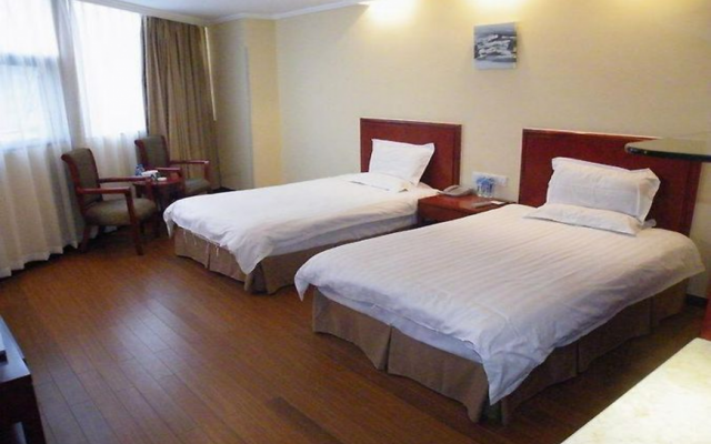 Greentree Inn Guiyang Penshuichi Business Hotel