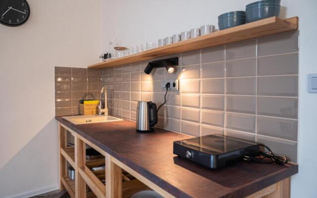 ART Hostel & Apartments