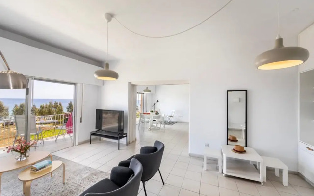 Protaras H2O Seafront Suite