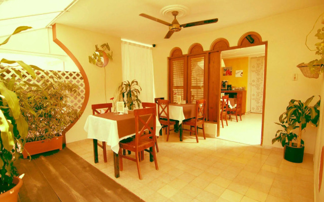 Via Emilia Bed and Breakfast Restaurante