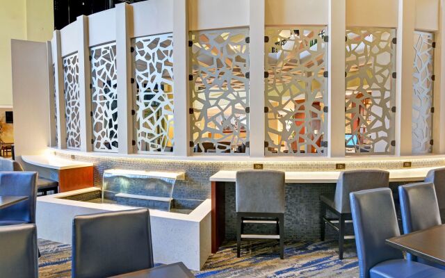 Embassy Suites by Hilton Valencia