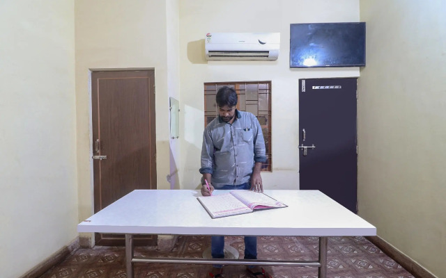 Hotel Rainbow by OYO Rooms