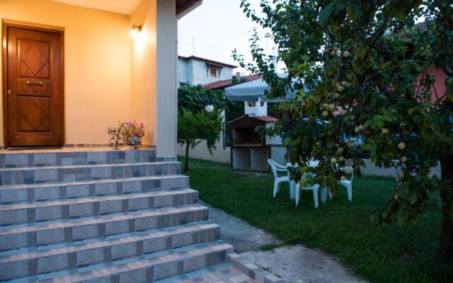 Roxani's Apartments