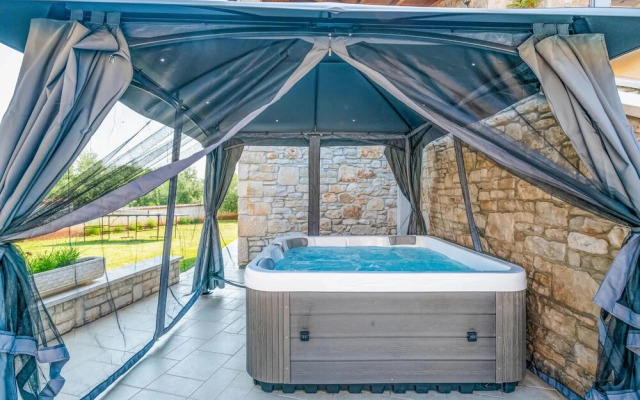 Beautiful Home in Pula With Wifi and 3 Bedrooms