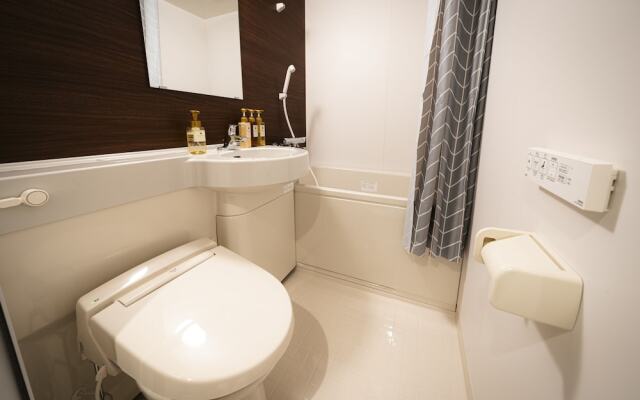 R Hotel Namba South