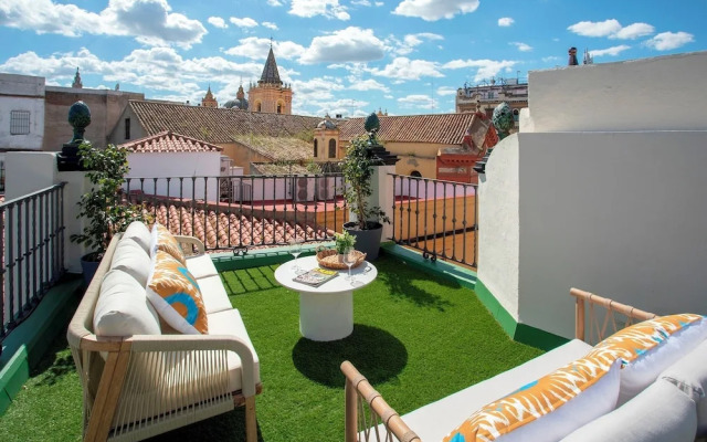 Sevillian House With Terrace. Augusto Plasencia
