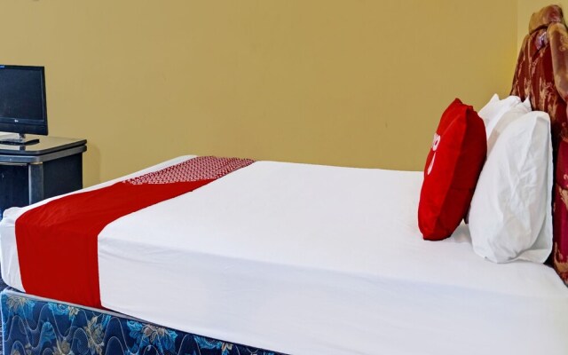 SPOT ON 91798 Hotel Grand Mutiara