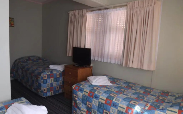 Golden Sands Motor Inn Forster