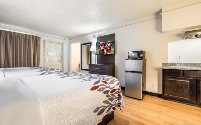 Red Roof Inn North Dallas - Park Central