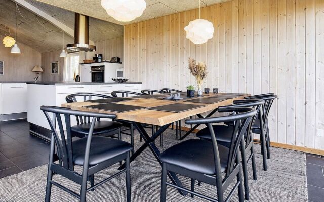 10 Person Holiday Home in Hals