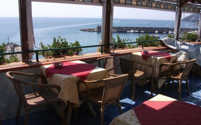 Holidays Baia dAmalfi
