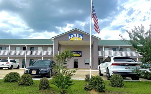 Sylvester Inn