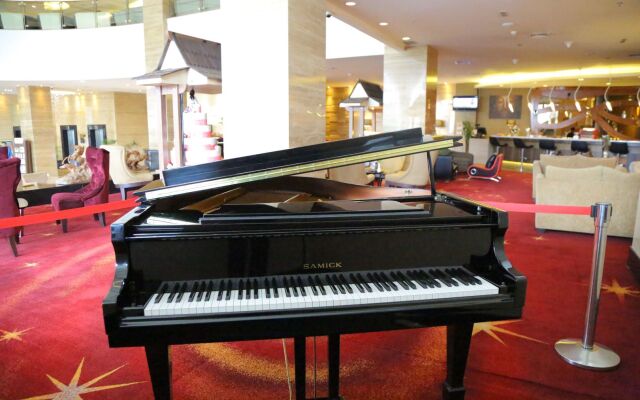 Golden Tulip Galaxy Hotel