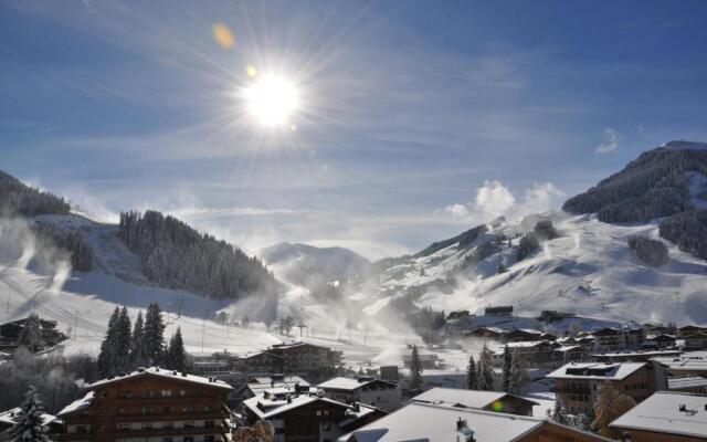 Hotel Alpine Palace