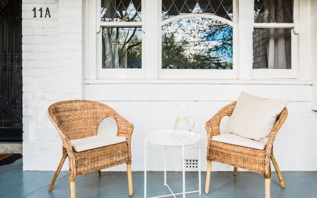 Elwood Beach Calming Tones - Rejuvenate Stays