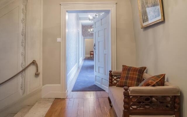 Château Des Grotteaux