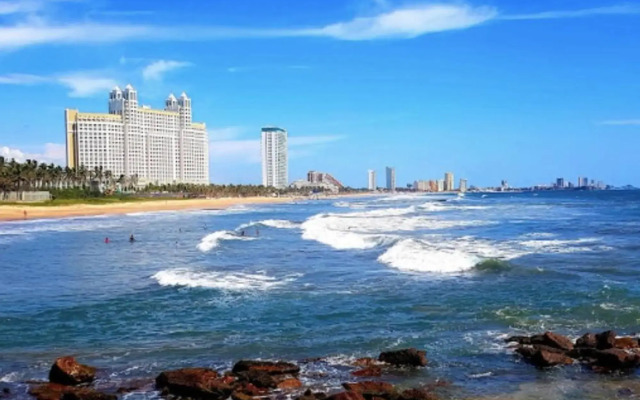 Brujas Tower Beach Resort