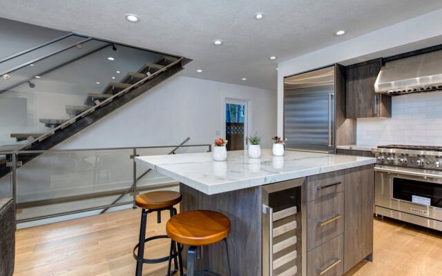 Abode at Pick N Shovel