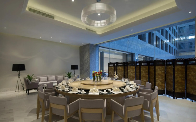 Sanya Phoenix  Airport Hotel
