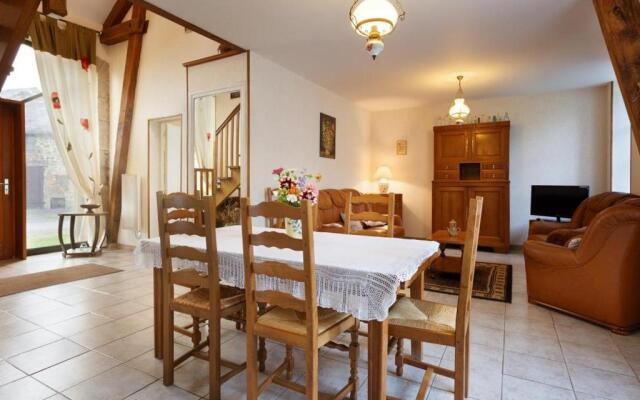 Gîte Ferrières-sur-Sichon, 4 pièces, 7 personnes - FR-1-489-101