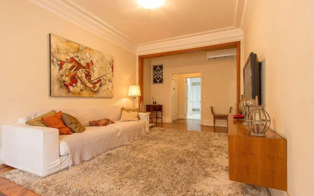 Amplo, exclusivo e Próximo ao Mar de Copacabana