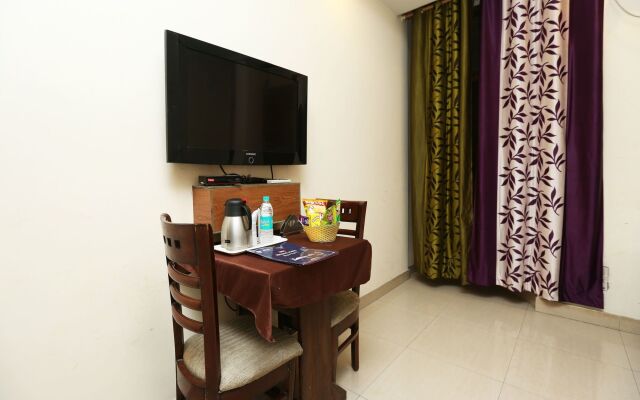 OYO 8876 Hotel Sarthi