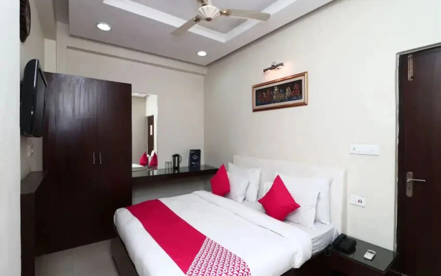 Hotel East Lite by OYO