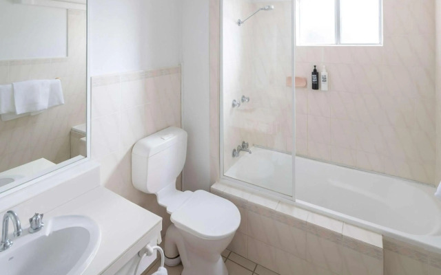 ibis Styles Orange