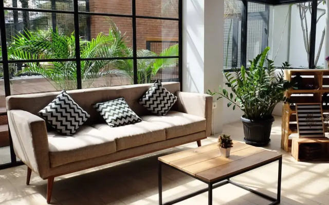 Beehive Boutique Hotel