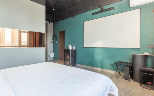 S Hotel