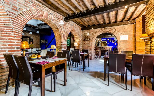 Hotel YIT Abentofail