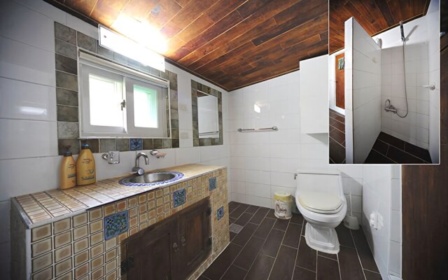 Ganghwado Maria House Pension