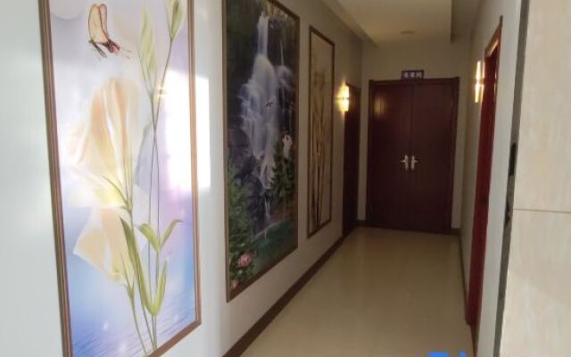 Pianguan Laoniuwan Business Hotel