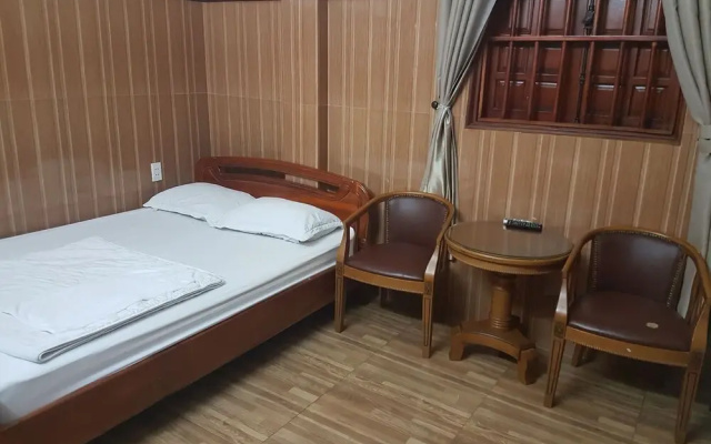 Oyo 565 Vi Thao Van 2