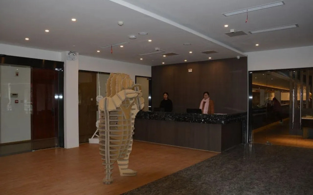 Carton King Hotel