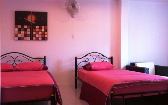 Khao Lak Guesthouse