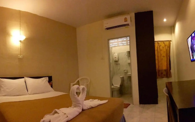 Baantonsai Garden Resort (SHA Extra Plus)