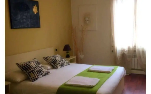 Botton DOro 2 Basiglio B&B