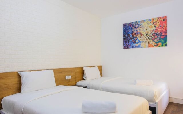 Studio Apartment with Twin Bed at Aeropolis Residence