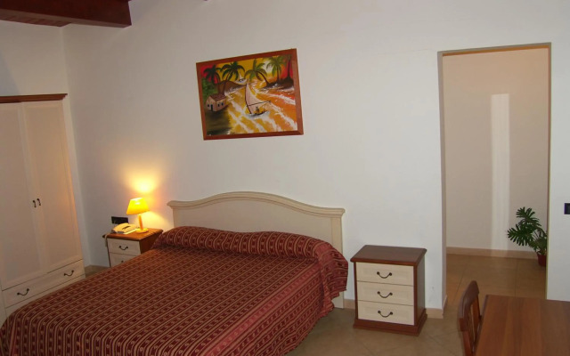 Genius Hotel