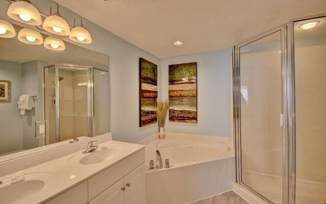 Majestic Beach 2-1501