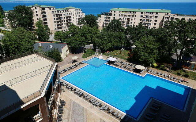 Apart Hotel Golden Line