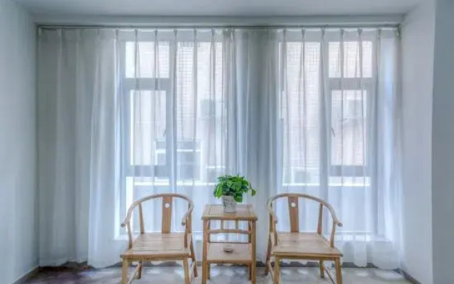 Zhengzhou Jujing Hotel