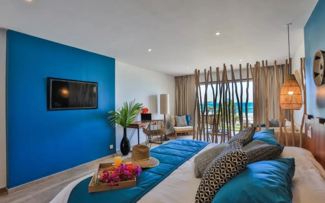 Orient Beach Hotel