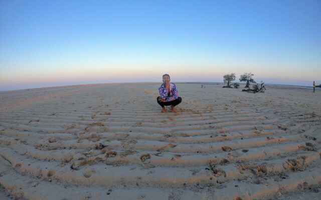 Costa Beach Resort & Club