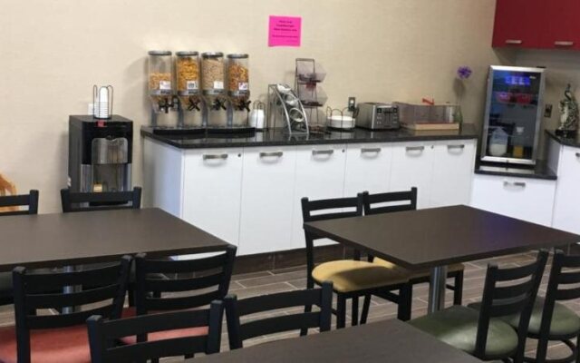 Bay Hill Inns & Suites, Neepawa